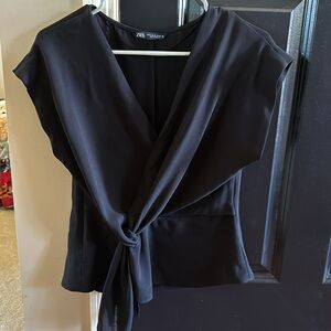 Zara shirt size medium!